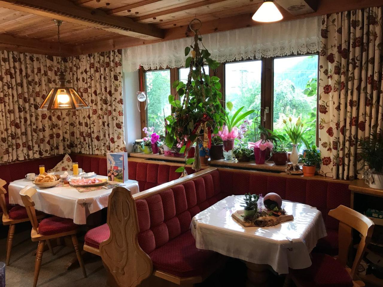Haus Katharina Hotel Wagrain Bagian luar foto